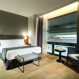 Exe Isla Cartuja Otel